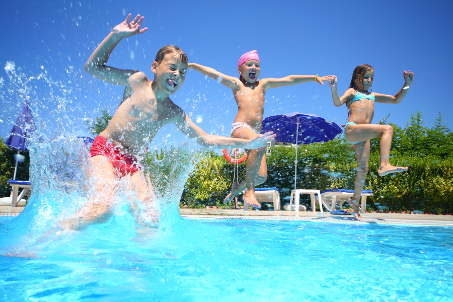 piscine camping dans l'Hérault